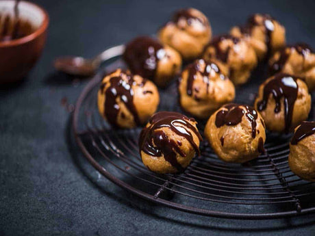 Mocha Profiteroles