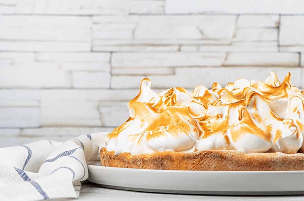 Lemon Meringue Pie – CooksProfessional