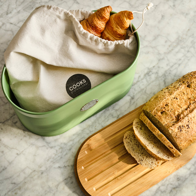 Cooks Professional Bread Bin, Linen Bag and Bamboo Board Set | Green / Silver