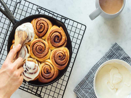 Cinnamon Roll Tear & Share