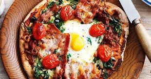 Eggs Florentine pizza