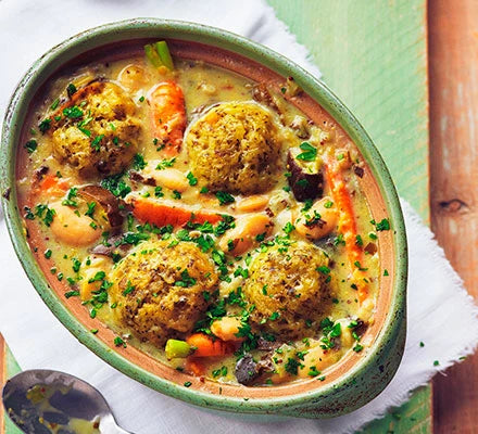 Slow cooker vegetable stew with cheddar dumplings