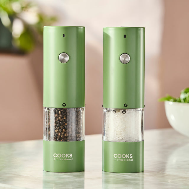 Cooks Professional Rechargeable Salt and Pepper Mill Set with Bamboo Base | Green