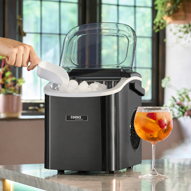 Cooks Professional 1.3L Ice Maker | 12kg / 24h | Black